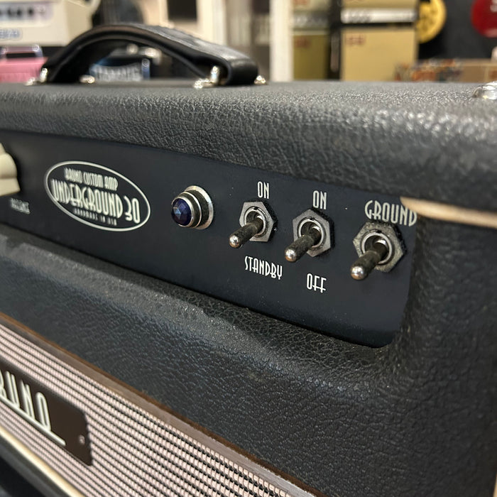 Second Hand Bruno Underground 30 and 2x12 Cab