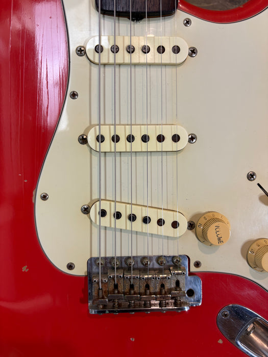 Second Hand 1997 Fender Custom Shop 1960's Stratocaster John Cruz Cunetto Relic in Fiesta Red w/OHSC