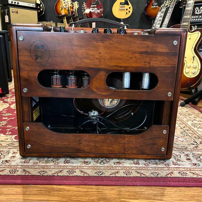 Second Hand Dr. Johnson Deluxe Amp- 5E3