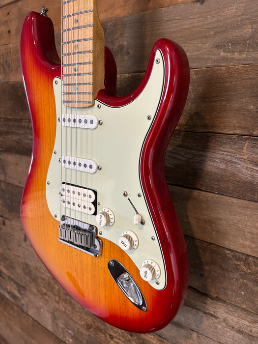 Second Hand Fender American Deluxe Fat Strat (2003)