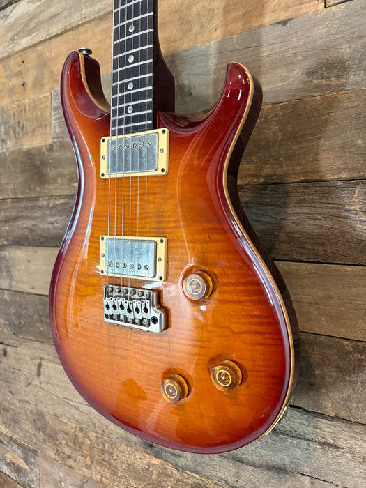 Second Hand 1999 USA PRS Custom 22 – Tobacco Sunburst, PRS Dragon II Pickups, PRS 5-Way Rotary Circuit. w/OHSC