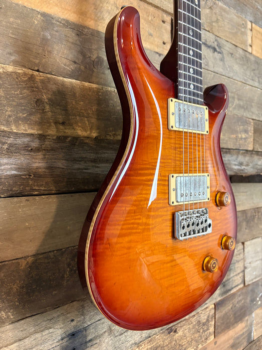 Second Hand 1999 USA PRS Custom 22 – Tobacco Sunburst, PRS Dragon II Pickups, PRS 5-Way Rotary Circuit. w/OHSC