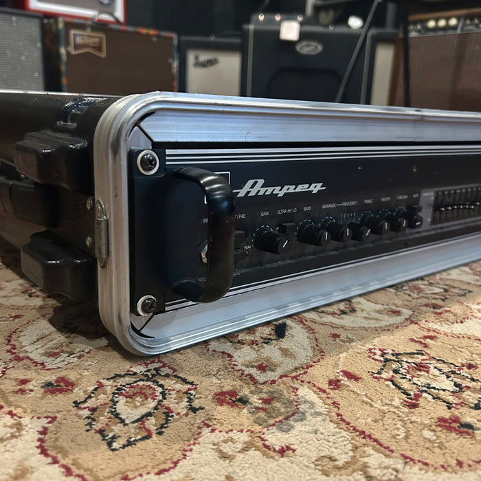 Second Hand Ampeg SVT3 PRO (late 90s) with Gator Case