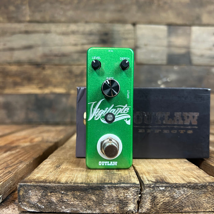 Second Hand Outlaw Effects Vigilante Chorus