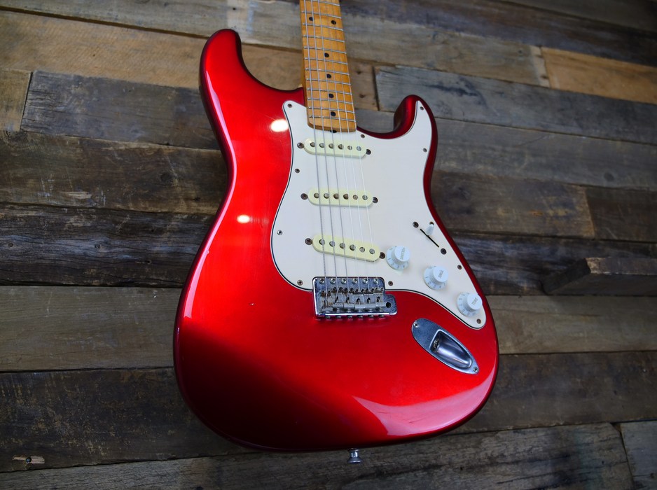 Second Hand Fender Stratocaster MIJ 'O' Serial - Candy Apple Red