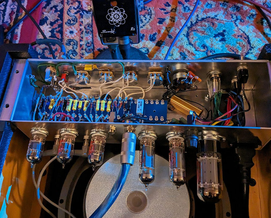 Second Hand Swart Star-Base 1 - 18w Combo Amplifier