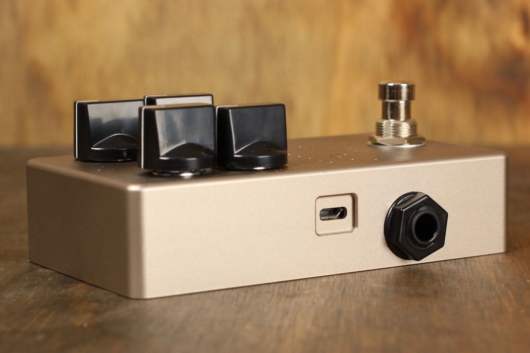 darkglass hyper luminal bass compressor pedal Darkglass Electronics Hyper Luminal Hybrid Compressor — Pedal Empire