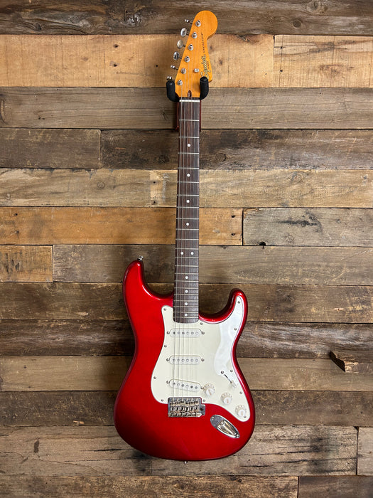 Squier stratocaster second hand deals