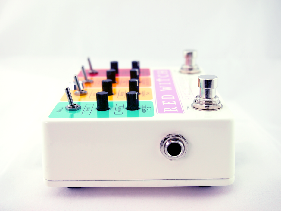 Red Witch Synthotron II - Pedal Empire
