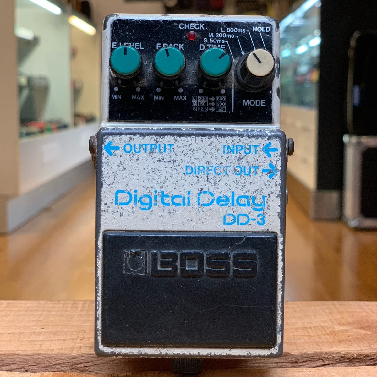 VINTAGE Boss DD-3 Digital Delay - Blue Label, Long Chip 1986