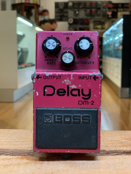 BOSS DM-2 Delay W/Box 1982 Analog Delay Vintage Guitar Pedal Made in Japan