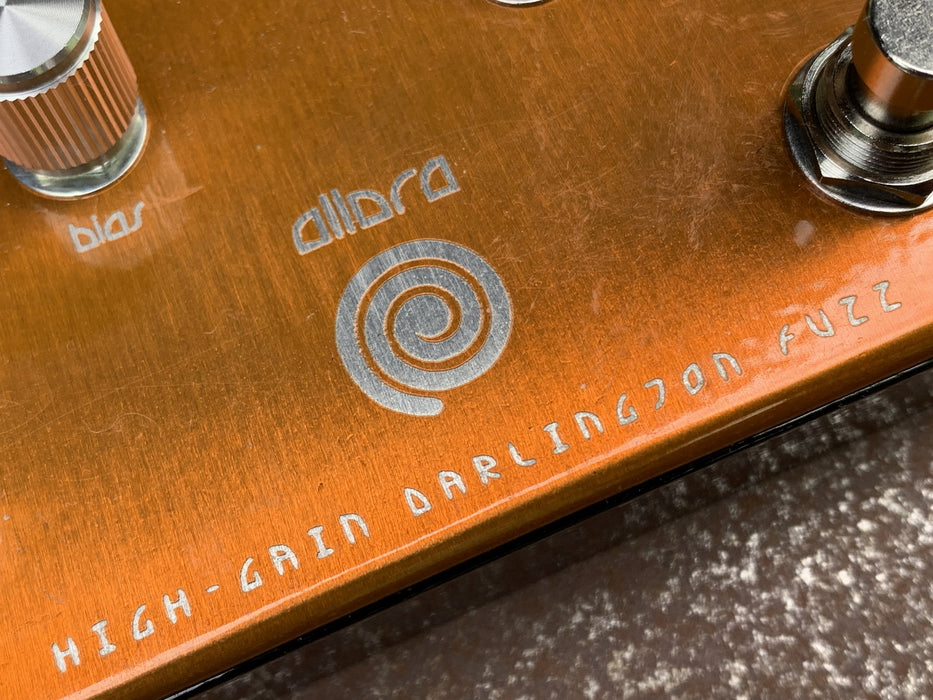 Spiral Electric FX Allora High-Gain Darlington Fuzz