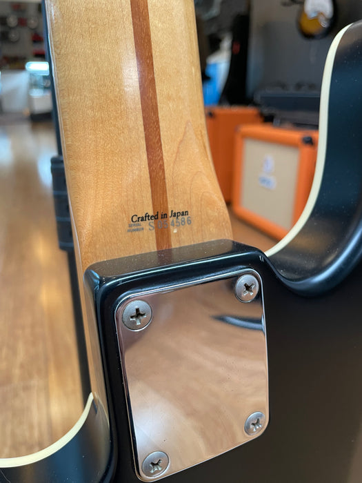 Pre Loved Fender Aerodyne Bass Matte Black 2006 CIJ